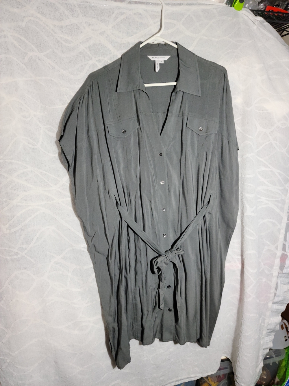 BCBGeneration Gray Button-Front Tie-Waist Blouse